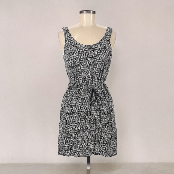 Divided by H&M Dress | SIZE 6 - Picture 1 of 5